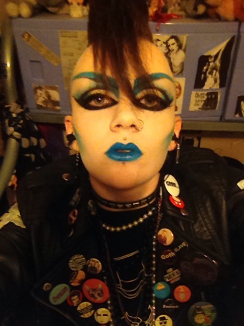 gothyonce:  more of me looking cute 