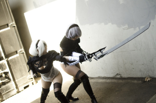 Did a Nier photoshoot with @iricorpse and we choreographed some action.
