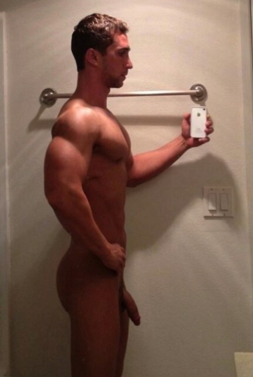 sportsfan1la: tommytank4: Follow Tommytank4 for hot and muscular men! Beautiful!