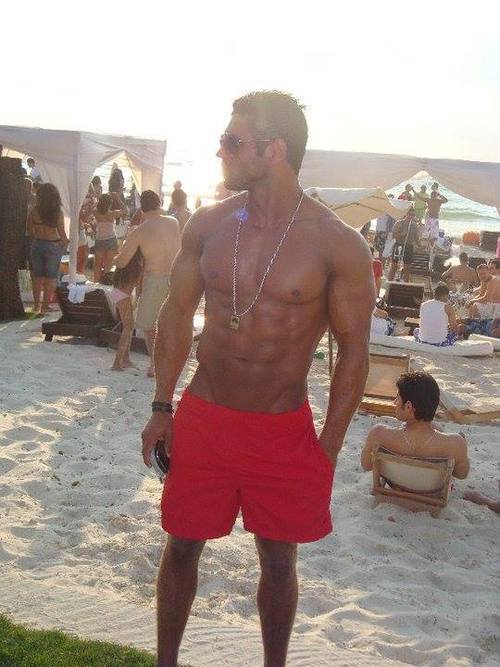 stratisxx:  Sexiness on the Greek islands