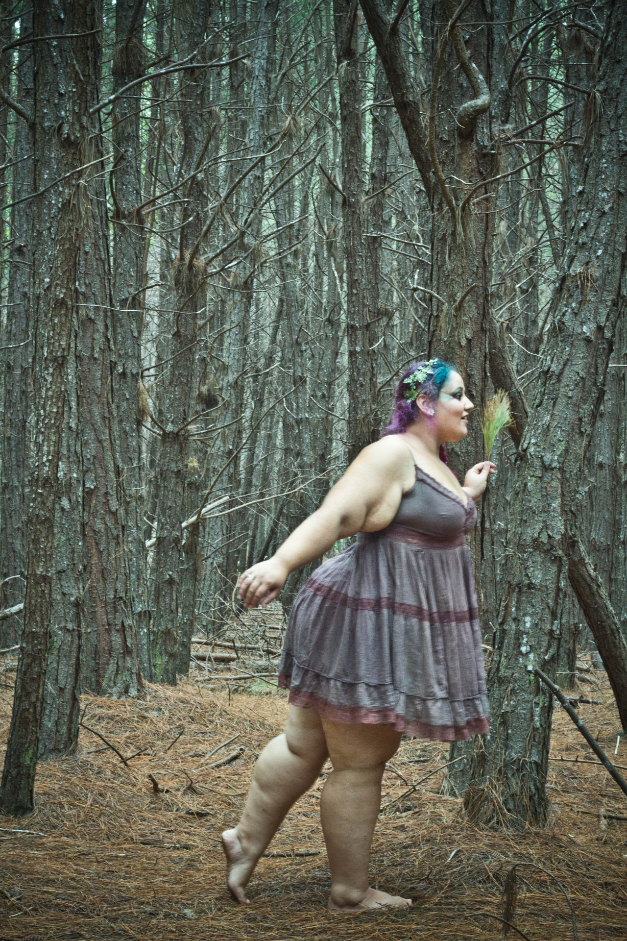 gracefulatfalling:  wood nymph/forest faery photo set #1 