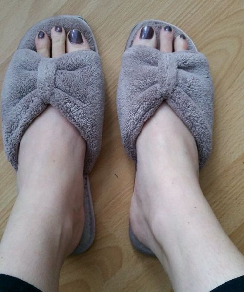 ifeet42: j’aime les pantoufles ….