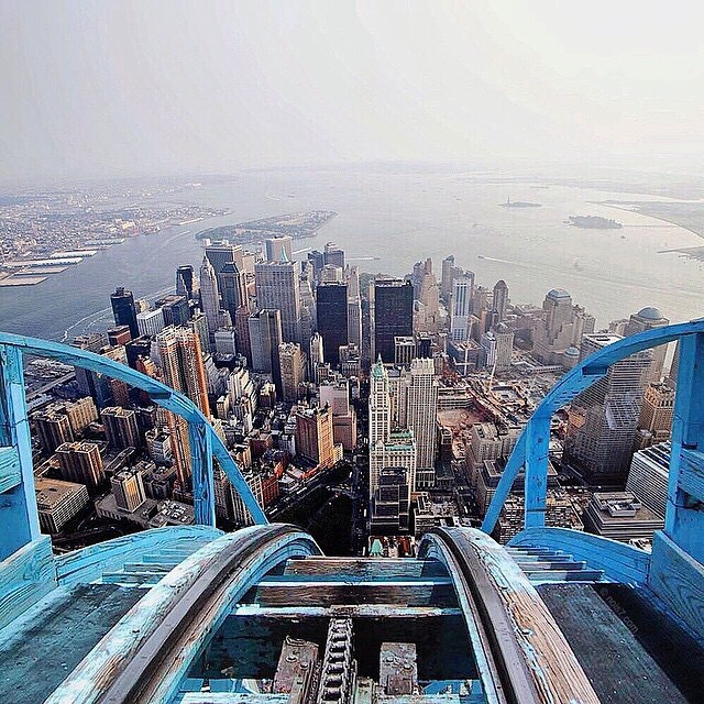 yusupovoleg:  Would you ride this? (Edit by: @nois7) by huhmagazine http://ift.tt/1CYjNVs