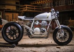 bikebound:Today: “Mrs. Duke” 1973 Honda CB500 Four by @duke_motorcycles. 