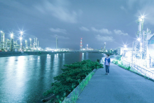 Chemical Plants at Night in Yokkaichiせっかく四日市のホテルに泊まったので、最寄りの工場夜景スポットに行ってきました。川崎より好きかも♡location： 三重県四