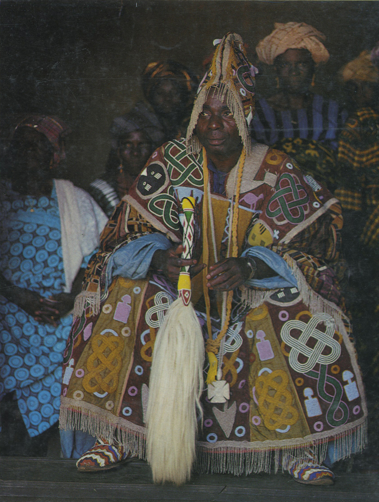 maganayakare:ukpuru:Oyewusi II in his beaded coronation tunic, which the Speed Art