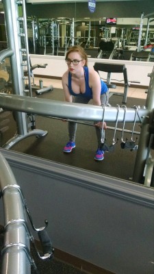 samloka:  Fun at the gym.