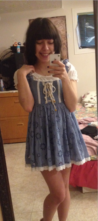 littleningyo:  I received my new dress today :P and like that wasn’t enough, the seller added a gift and a super cute letter ❤️ today i feel like a little Aliss and i love it ❤️