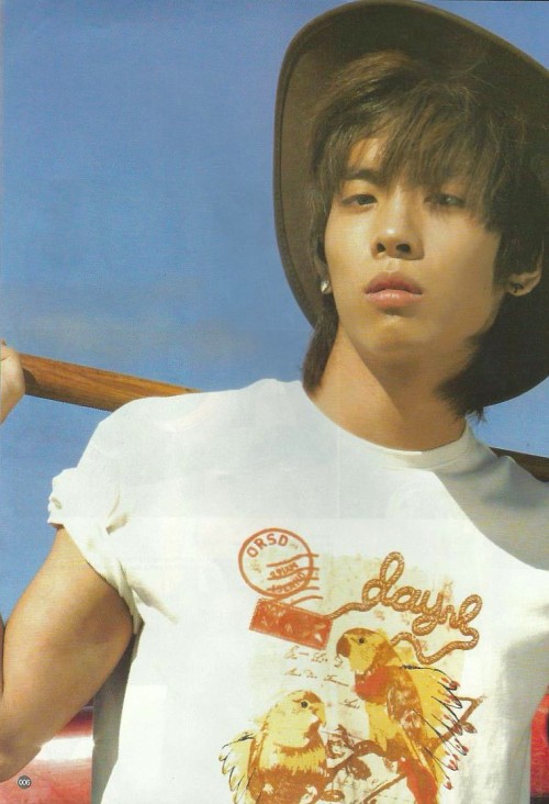 XXX ultrakdramamama:  Kim Jonghyun ~ SHINee ~ photo