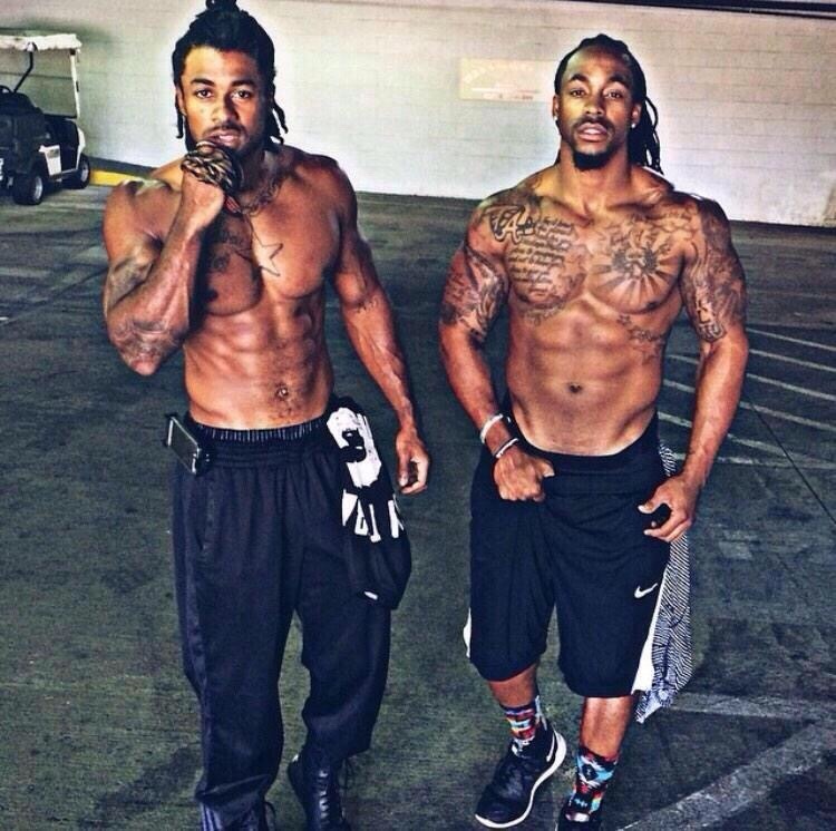 nastynupe1911:  wickedblkcub:  Good GAWD  ☝️👉