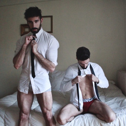 bahamvt:  Dressing up is fun but undressing with the babe is better