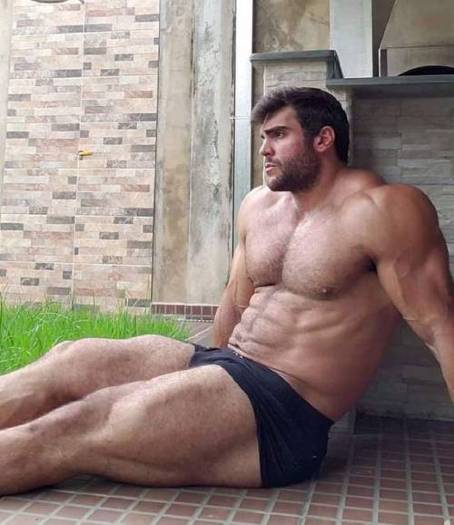 perfectmusclemen:  Felipe Mattos Please repost adult photos