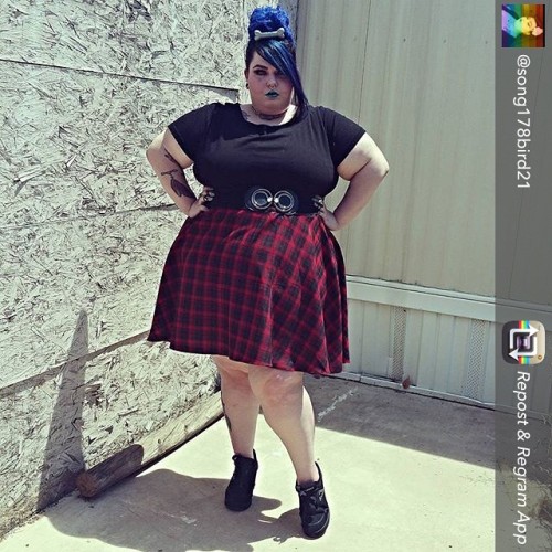 @song178bird21 looks top notch in her Rebel Girl Skirt in Red Plaid! This also comes in daisies for 