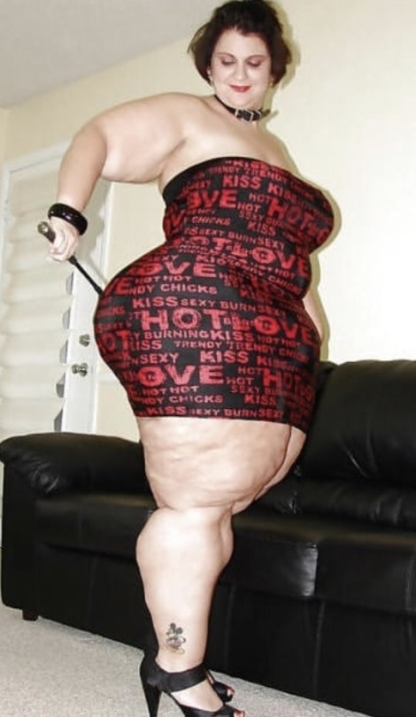 erronblack-tom:  I love your huge legs 