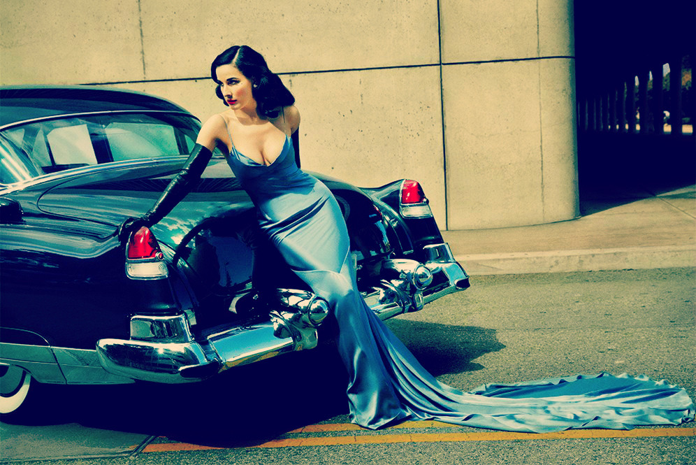 margadita:  Dita Von Teese for Lifestyle Mirror 