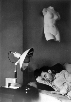 afroui:  Man Ray by Lee Miller 1930 