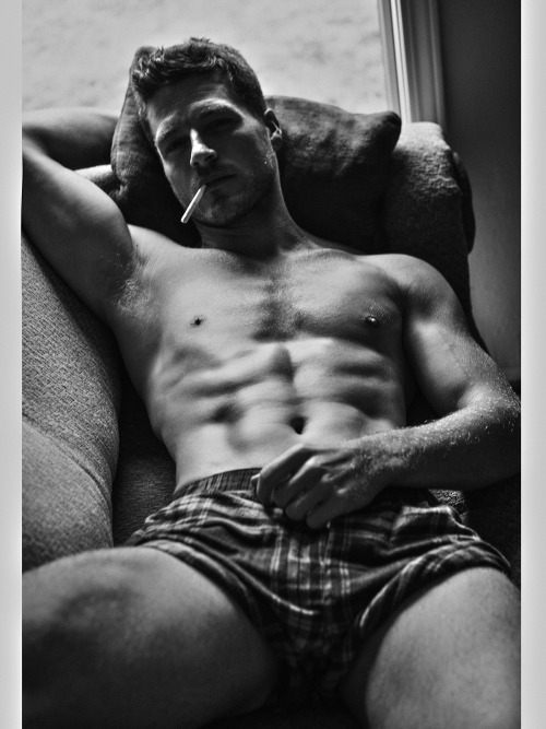 liammurphylove:  leonardocorredorphoto:  Marc Oliver Test   Marc Oliver shot by Leonardo Corredor Photography