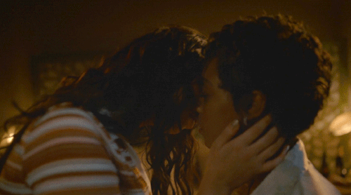 Mia & Alison Everything Now S01e04