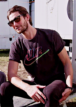 Ben Barnes Doing Horse Ride Training For The Role Of The Darkling On Shadow And Bone
