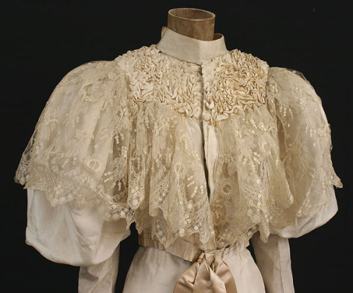 fripperiesandfobs:Wedding dress ca. 1895From Vintage Textile (archived)