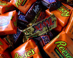everybody-loves-to-eat:  Halloween Candy  by BarGal on Flickr.
