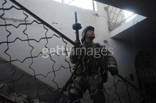 ancaporado: berserkerjerk:bolt-carrier-assembly:modernwarsoldguns:US troops with PPSH-41 in Iraq, 20