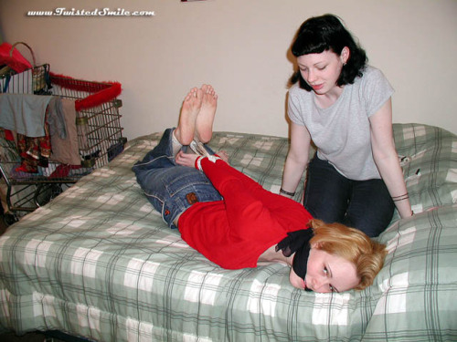 zippo077:  2 roommates playing a tie up game…