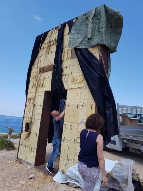 The Gateway to Europe, by Mimmo Paladino, Lampedusa, was wrapped in plastic bags on the ni