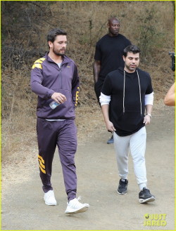 luvfreeballing:  nofvcks2give: hotfamousmen: Scott Disick this got more notes than i thought it would. here’s another angle of the dangle  my man scott loves to freeball 