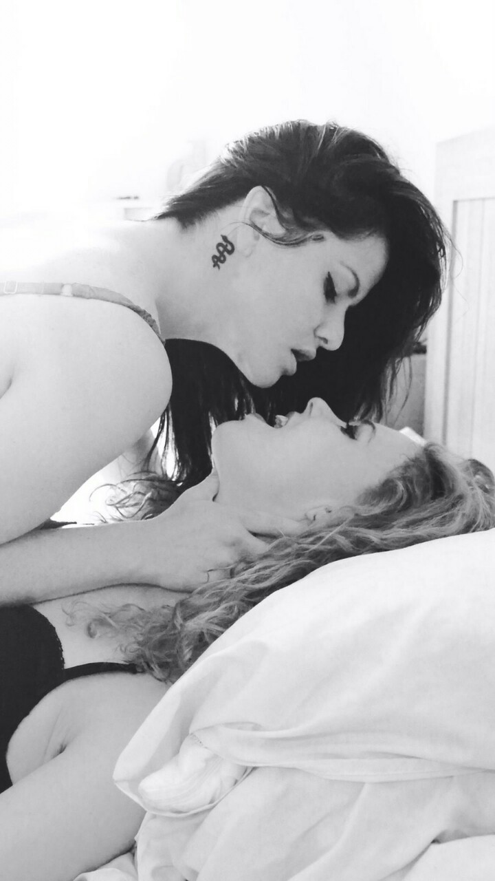 The Loving Lesbos