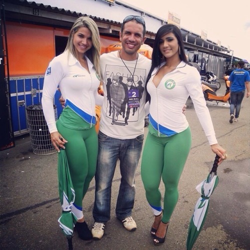 xorralo:  Manu Oliveira