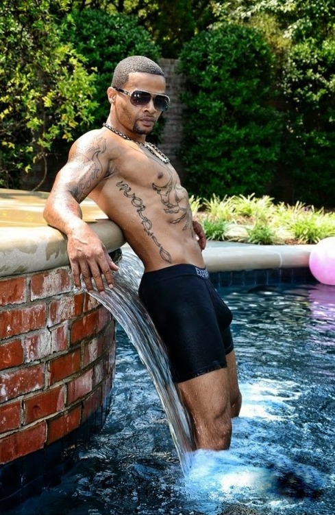aguywithoutboxers:  June 13, 2015   Natural NudeNaked afternoon