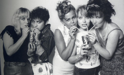 Onlytheyoungdieyoung:  The Go-Gos 