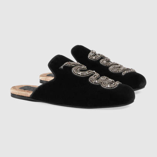 lilmartinimami: Gucci Velvet evening slipper with snakethese are house slippers but y’all know i’ll 