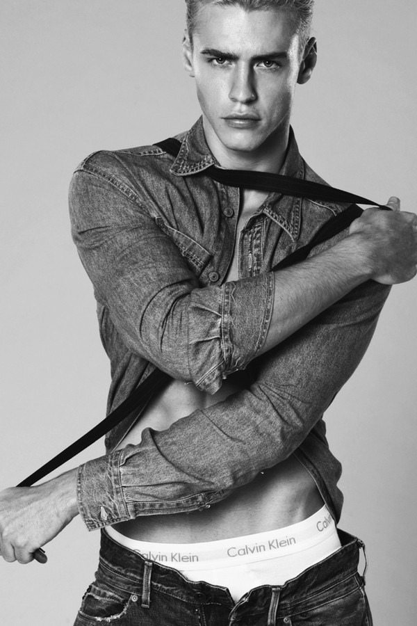 amanthing:  Visit amanthing Hunk Edition BlogWith 9 Different Categories of HOT MEN