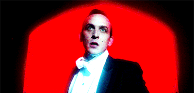 Oswald Cobblepot ✦ I'm the King of Nowhere! Tumblr_oprdxcfbH21rec5p4o1_400