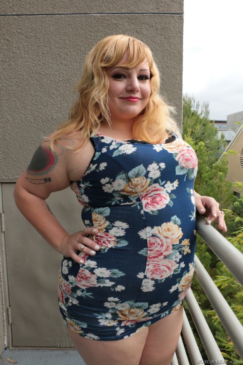 XXX lovethatfatbitch:  Courtney Trouble - I really photo