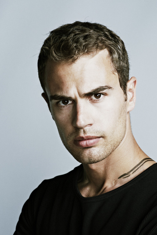 THEO JAMES GIF HUNT (140)Please like/reblog if you use these gifs. Posts that I see several likes/re