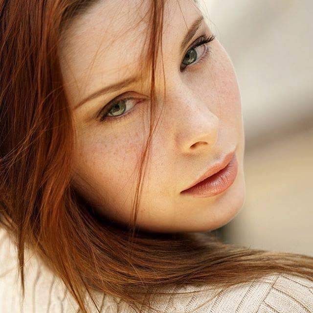 Redhead Queens