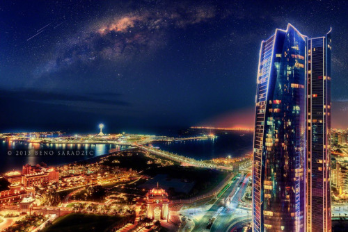 cityneonlights:  photographer | cityneonlights