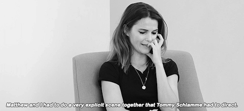 b99:How long did you keep your relationship with Matthew a secret?I mean I think people pretty much 