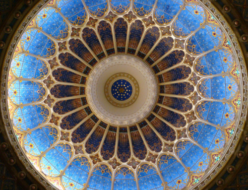 tzilahjewishcultureandhistory: Detail of the glass dome of the Synagogue of Szeged, Hungary. Source: