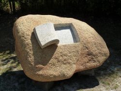 vxp:  asylum-art-2:  When an artist José Manuel Castro López transforms solid stones into soft and organic sculptures Facebook  The creations of the Spanish artist José Manuel Castro López,  who works with stone in a surprising way, managing to give