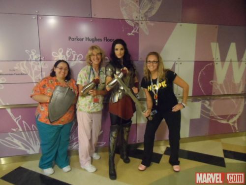 marvelstudiosmovies: Lady Sif Visits the Children’s Hospital Los Angeles Look at her. Not only