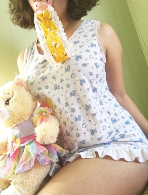 nursery-princess:  See my nightgown gots cute baby patterns 😯  18+ only 