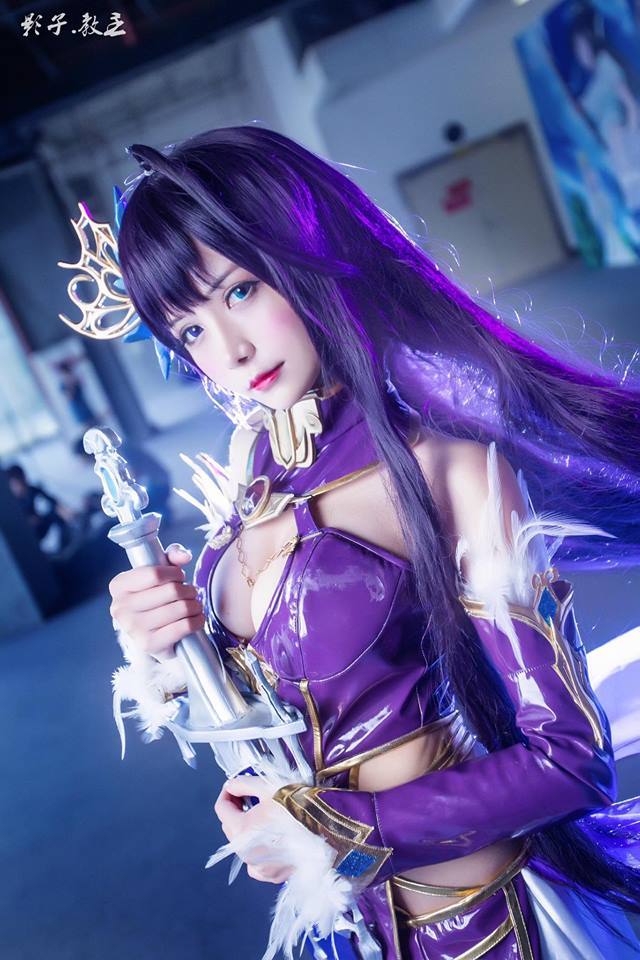 kazibar4cosplay:  凛音 Cosplay (Moonless God) By 夏美酱YouTube  /  Twitter