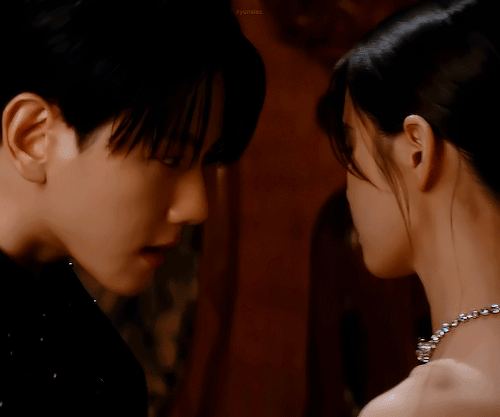 BAEKHYUN 'PINEAPPLE SLICE' MV