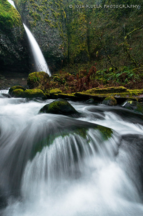 brutalgeneration:  Gorge Holiday (by Josh Kulla Photography) 