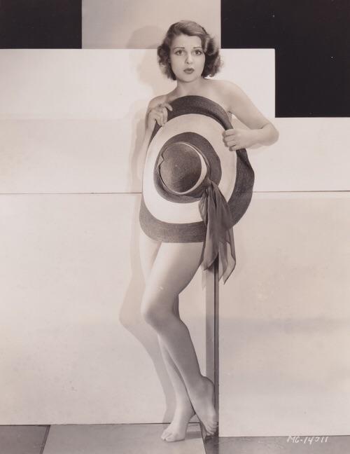 XXX historium:Lilian Bond, 1934 photo