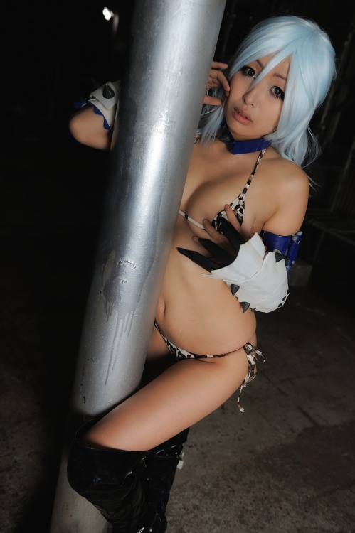 hot-cosplay:  Hot Monster Hunter Cosplay Gallery 323 PICS / 111 MB / 1200 x 1800 DOWNLOAD http://uploaded.net/file/wc58l6aq/ Enjoy!!!! Uploaded.net - Get a premium account for multiple downloads and full speed. If you love Asian Girls, please, feel free